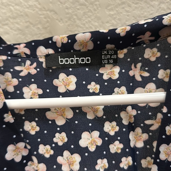 HP x 2 🎉 BOOHOO Midi Floral Dress - Picture 4 of 7